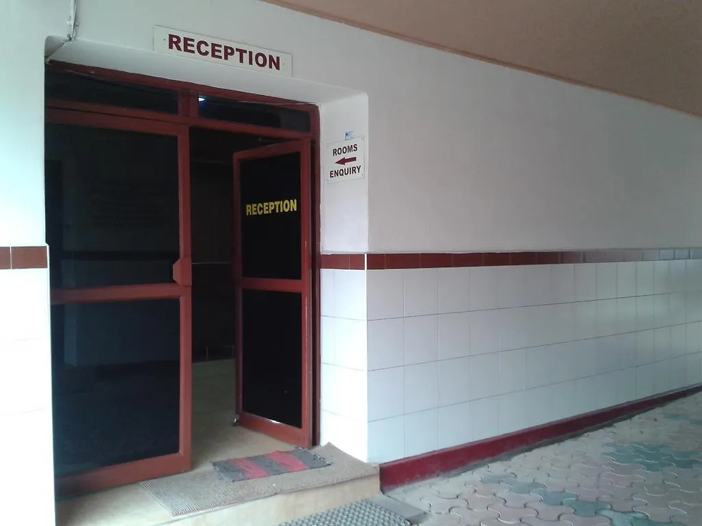 Hotel Embassy Kochi 2*,  Индия
